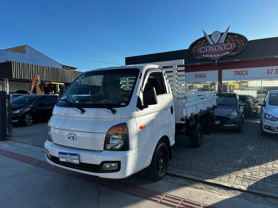 HYUNDAI HR 2.5 LONGO SEM CAÇAMBA 4X2 16V 130CV TURBO INTERCOOLER DIESEL 2P MANUAL